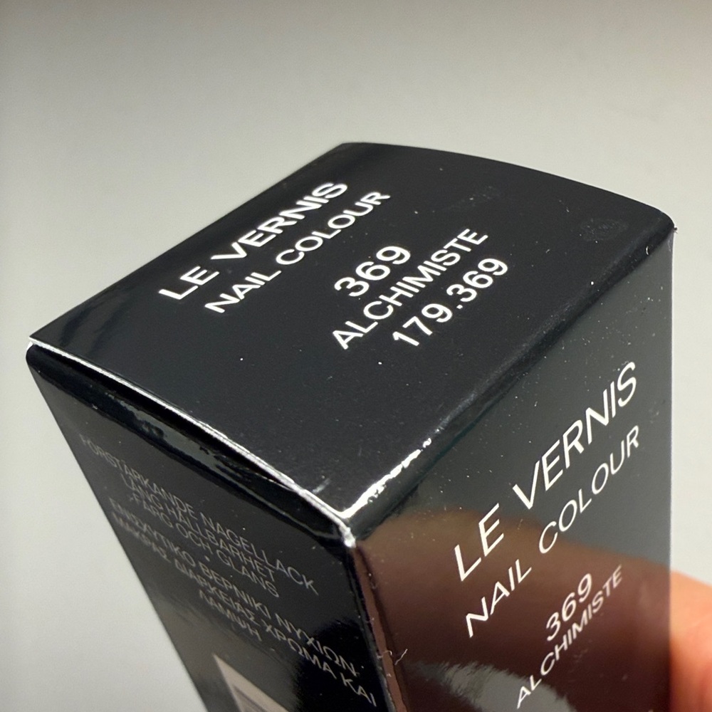 CHANEL Le Vernis Nail Color 369 Alchimiste CHANEL NAIL ALCHIMISTE 2025 HOLIDAY - Picture 4 of 6